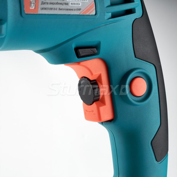Sturmax IDM21105KP Дриль ударний 1050 Вт  Professional швидкозатискний патрон