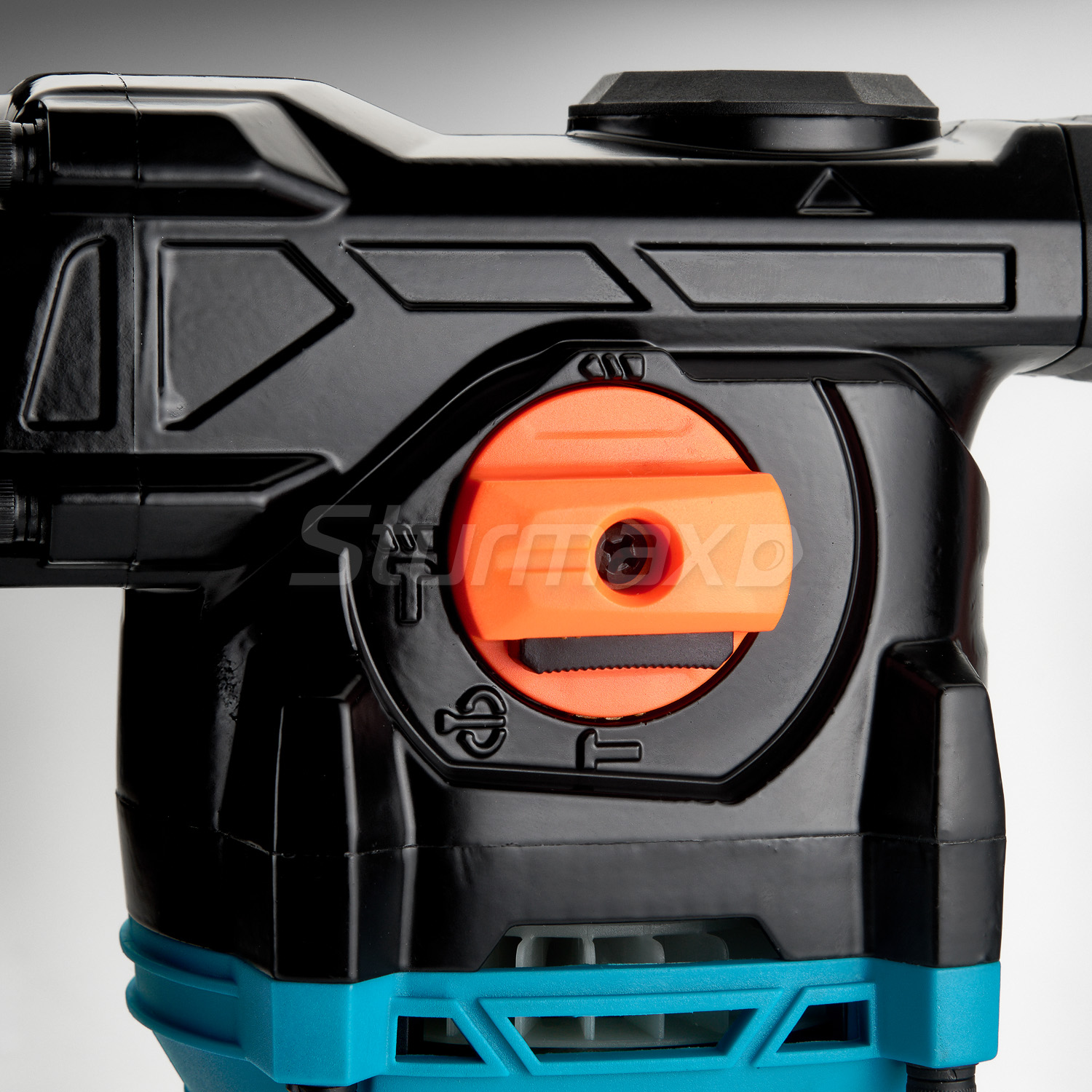 RHM2518VP_02 Sturmax RHM2518VP Перфоратор 1800 Вт